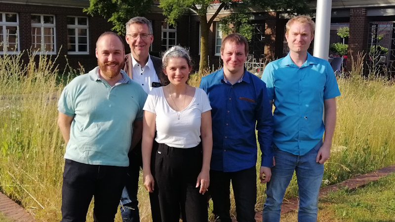 Der neue Vorstand der CDU Leithe (vorne von links): Julien Markhoff, Marlene Markhoff, Martin Wahl und Marco Meier. Versammlungsleitung (hinten): Dr. Andreas Bracke. (Foto: CDU Bochum)