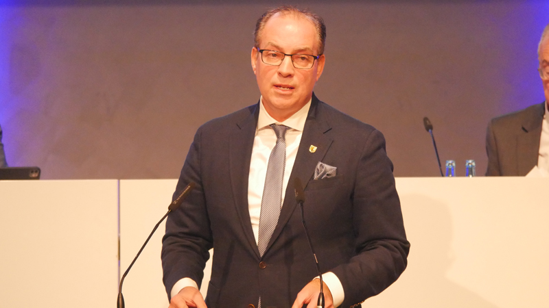 Dr. Sascha Dewender, schulpolitischer Sprecher der CDU-Ratsfraktion